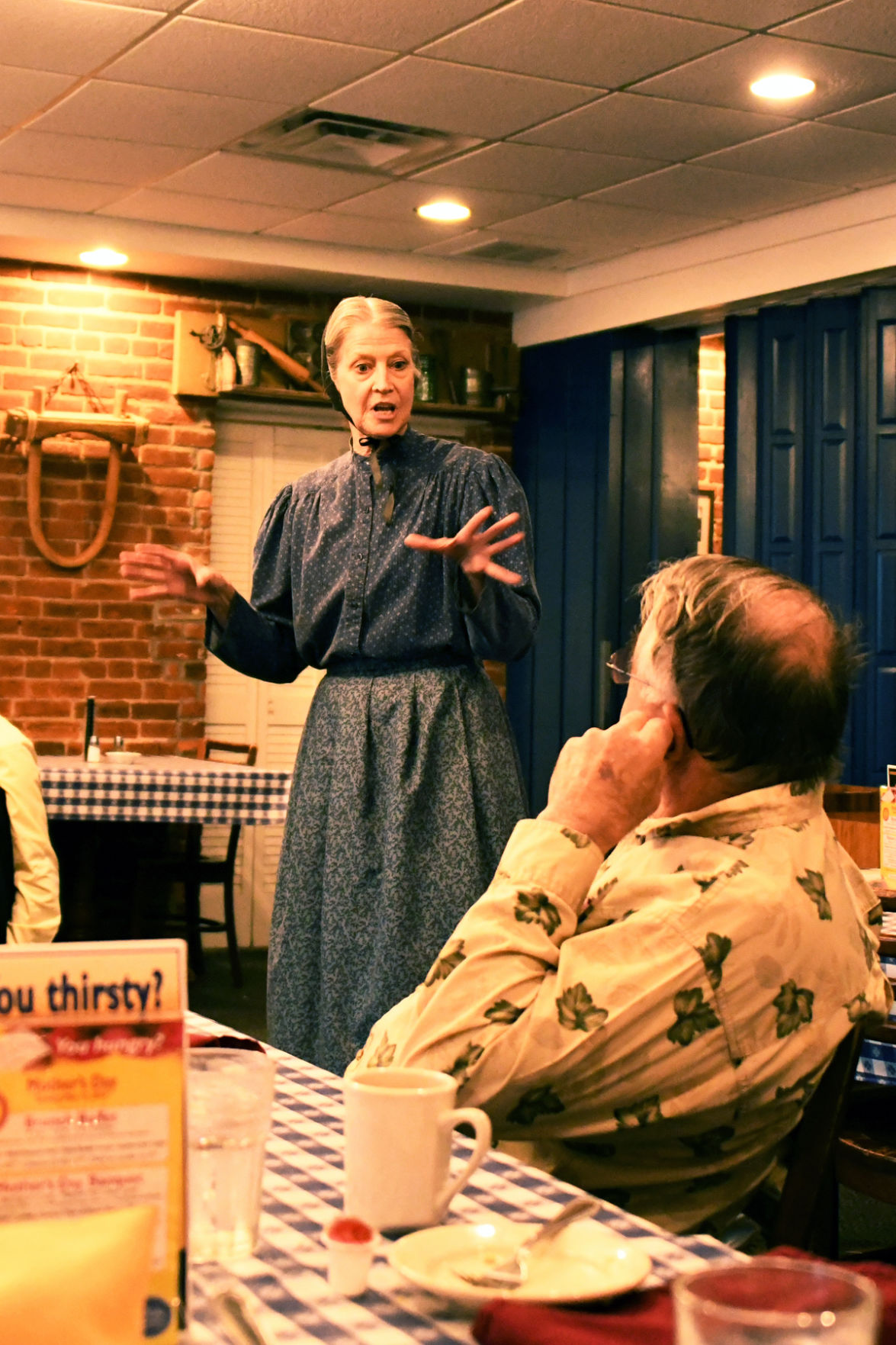 031 Character actor for dinner entertainment in the Amana Colonies.JPG